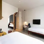 コンシャス ミュージアム スクエア ホテル 4*