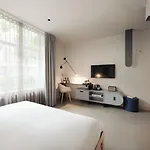 コンシャス ミュージアム スクエア アムステルダム