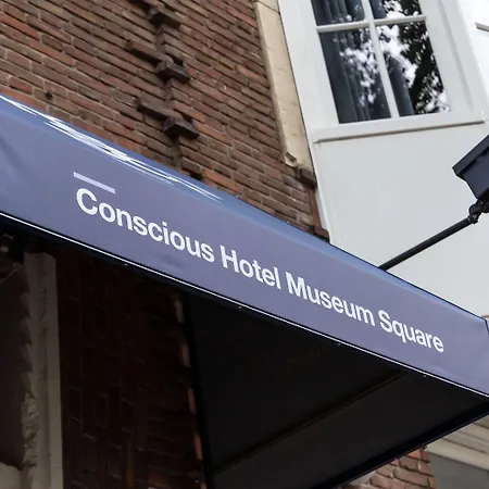 Conscious Museum Square Szálloda 4*