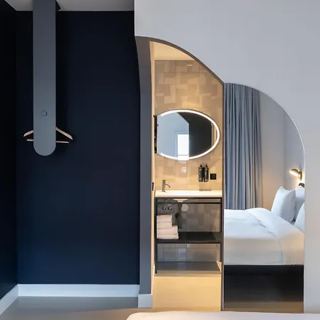 Conscious Museum Square Amsterdam