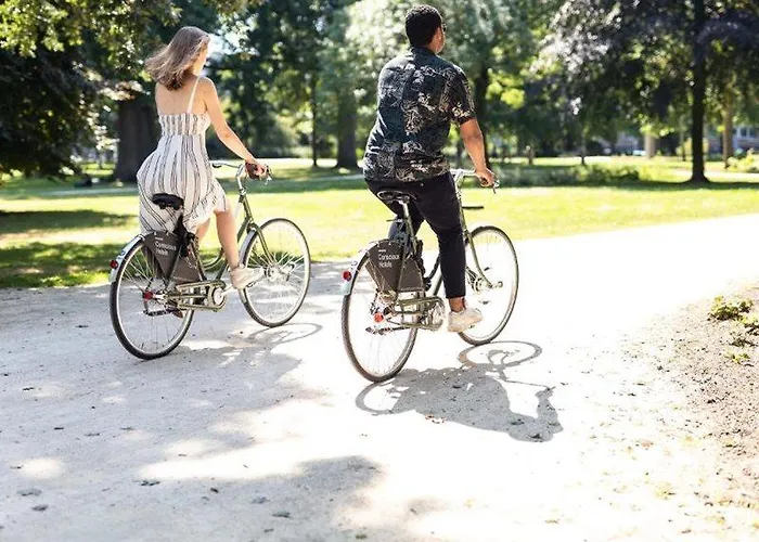 コンシャス ミュージアム スクエア