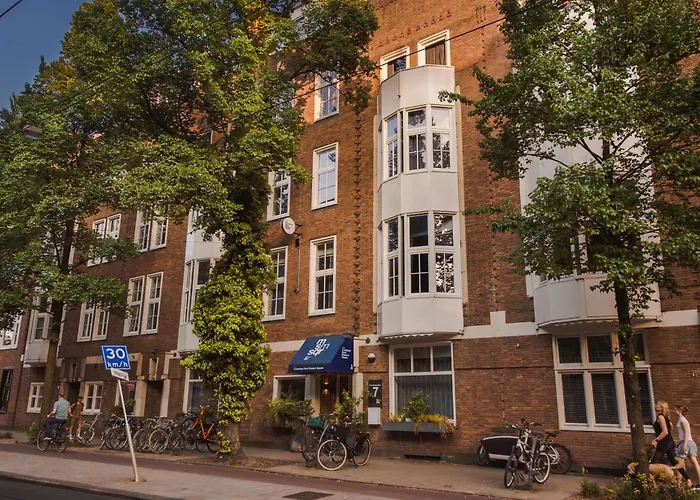 ホテル コンシャス ミュージアム スクエア 4*