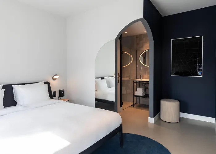 ホテル コンシャス ミュージアム スクエア