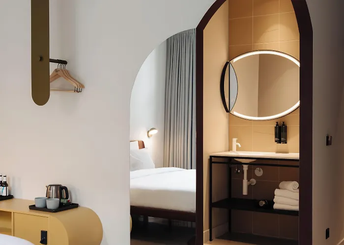 コンシャス ミュージアム スクエア アムステルダム