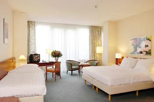 Conscious Museum Square מלון 4*