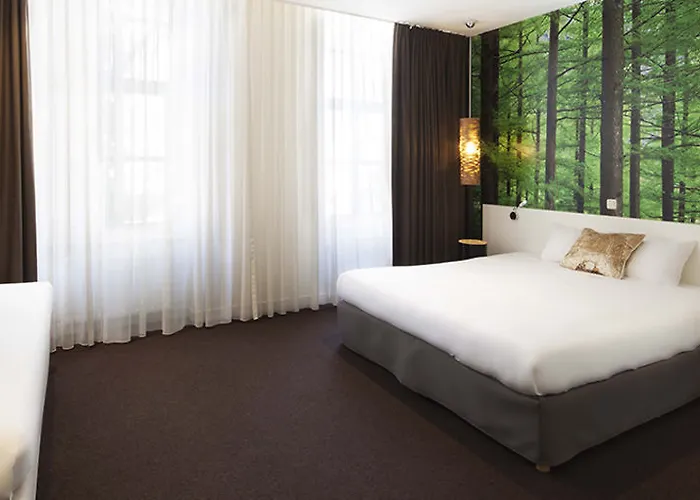 ホテル コンシャス ミュージアム スクエア